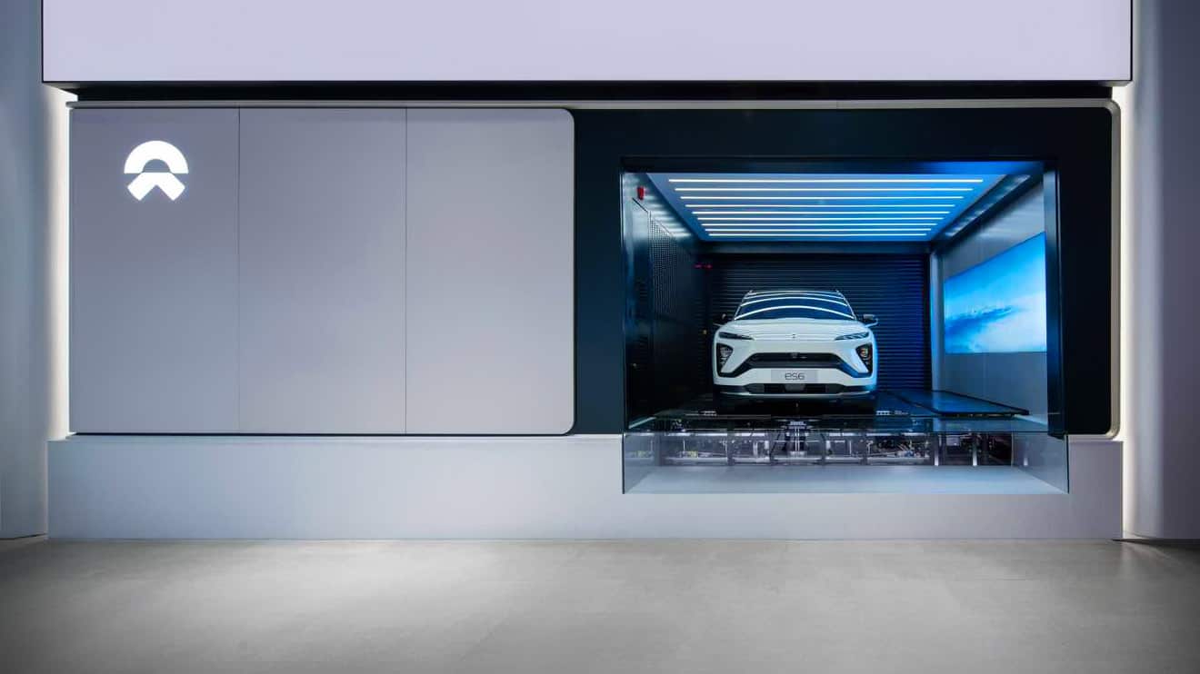 NIO Shows Advanced Battery Swap Station in China