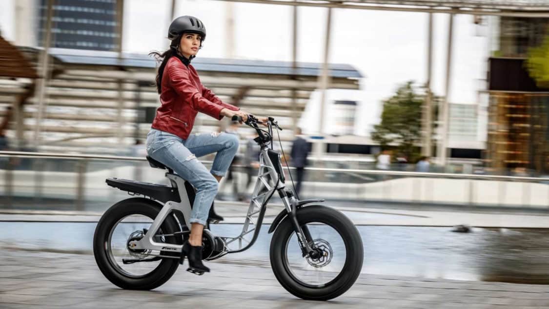Italian Motorbike Maker Fantic Introduces ISSIMO 45 E-Moped