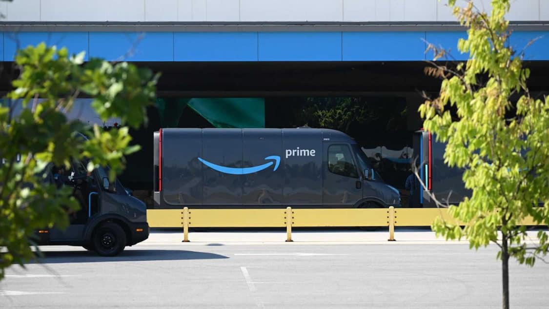 Amazon Now Has 1,000+ Rivian Electric Vans Making Deliveries In US Since first rolling out in July, Amazon's EDVs have delivered more than 5 million packages to customers in the United States.
