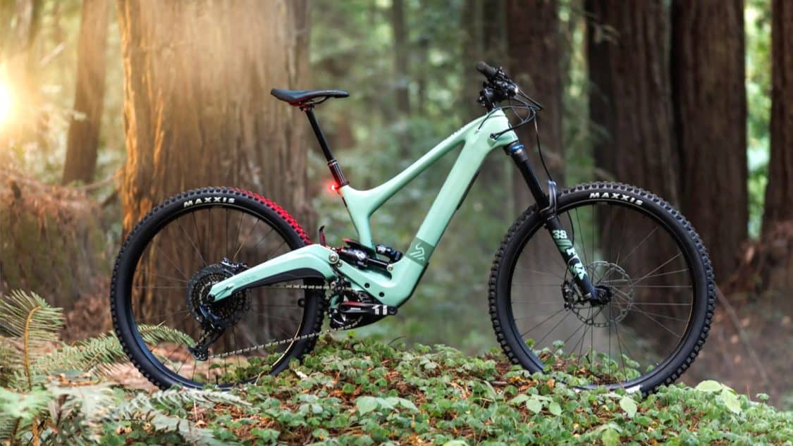 Prestige brand Ibis gets into the eMTB game, with the full-carbon Oso