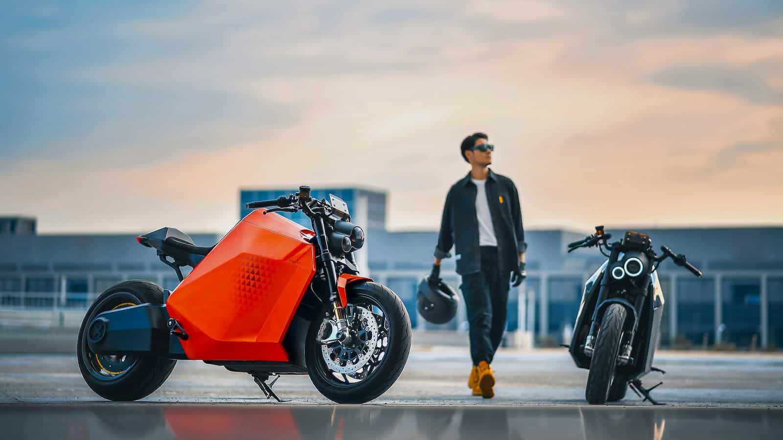 Davinci Motor's Futuristic Electric Motorcycle DC100 Set for US Launch at CES 2023