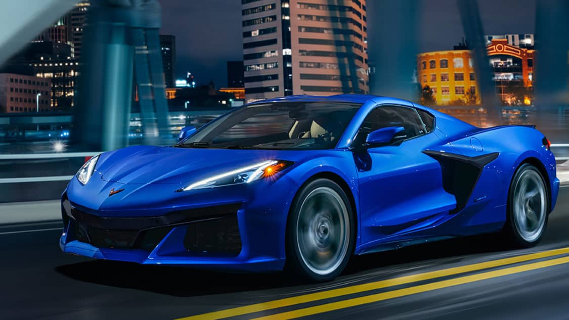 FOR ITS 70TH BIRTHDAY, CHEVROLET GIVES THE WORLD AN ELECTRIFIED AWD CORVETTE