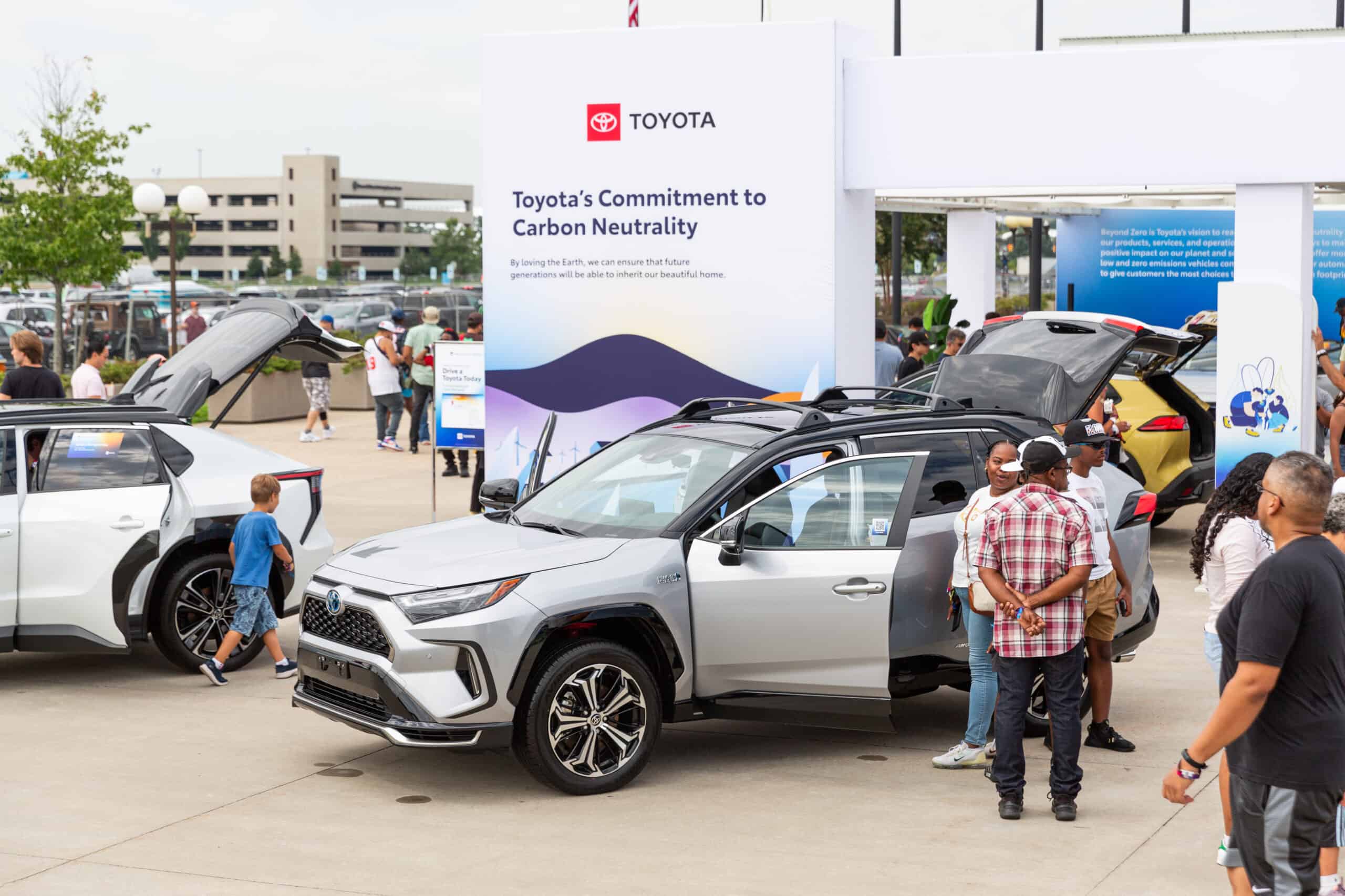 October’s Best EV Lease Deals, Starts at Just $159/Month