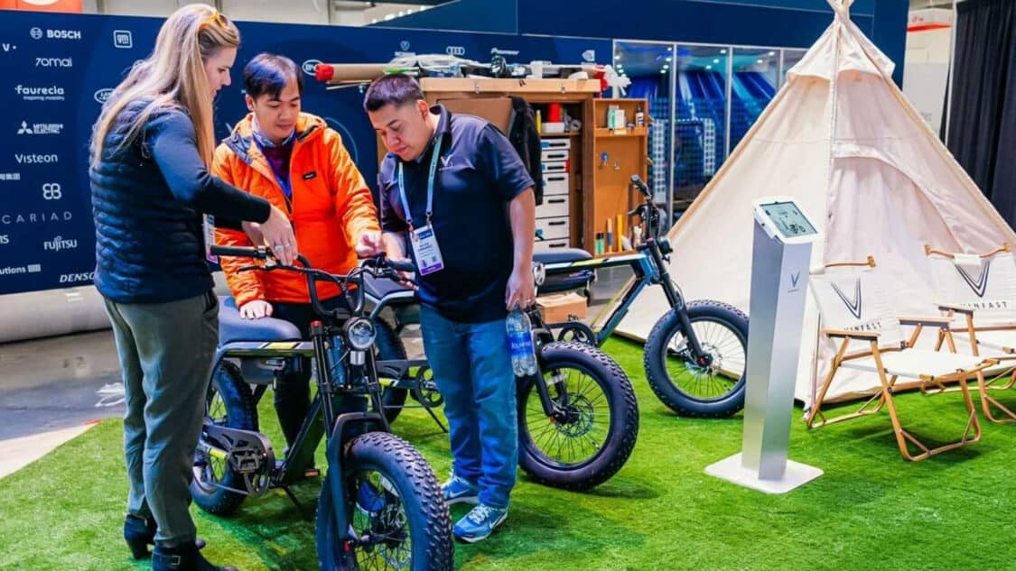 Image showacasing the VinFast DrgnFly electric bike at CES 2024