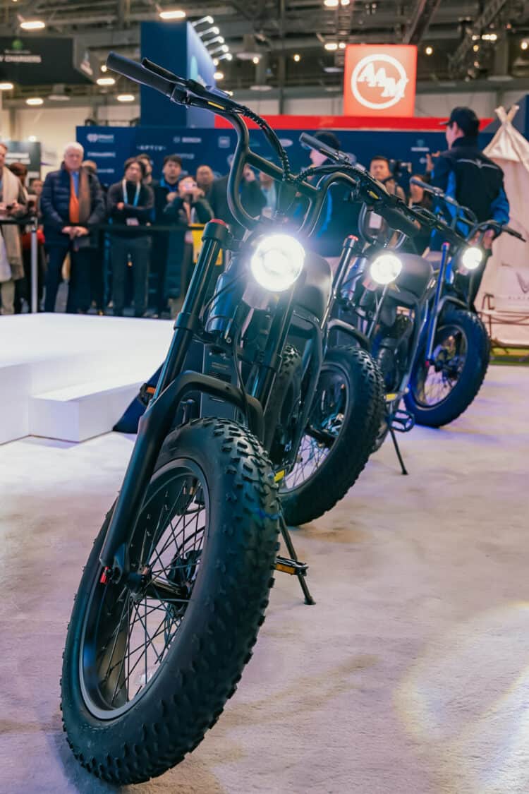 Image showcasing the VinFast DrgnFly electric bike at CES 2024