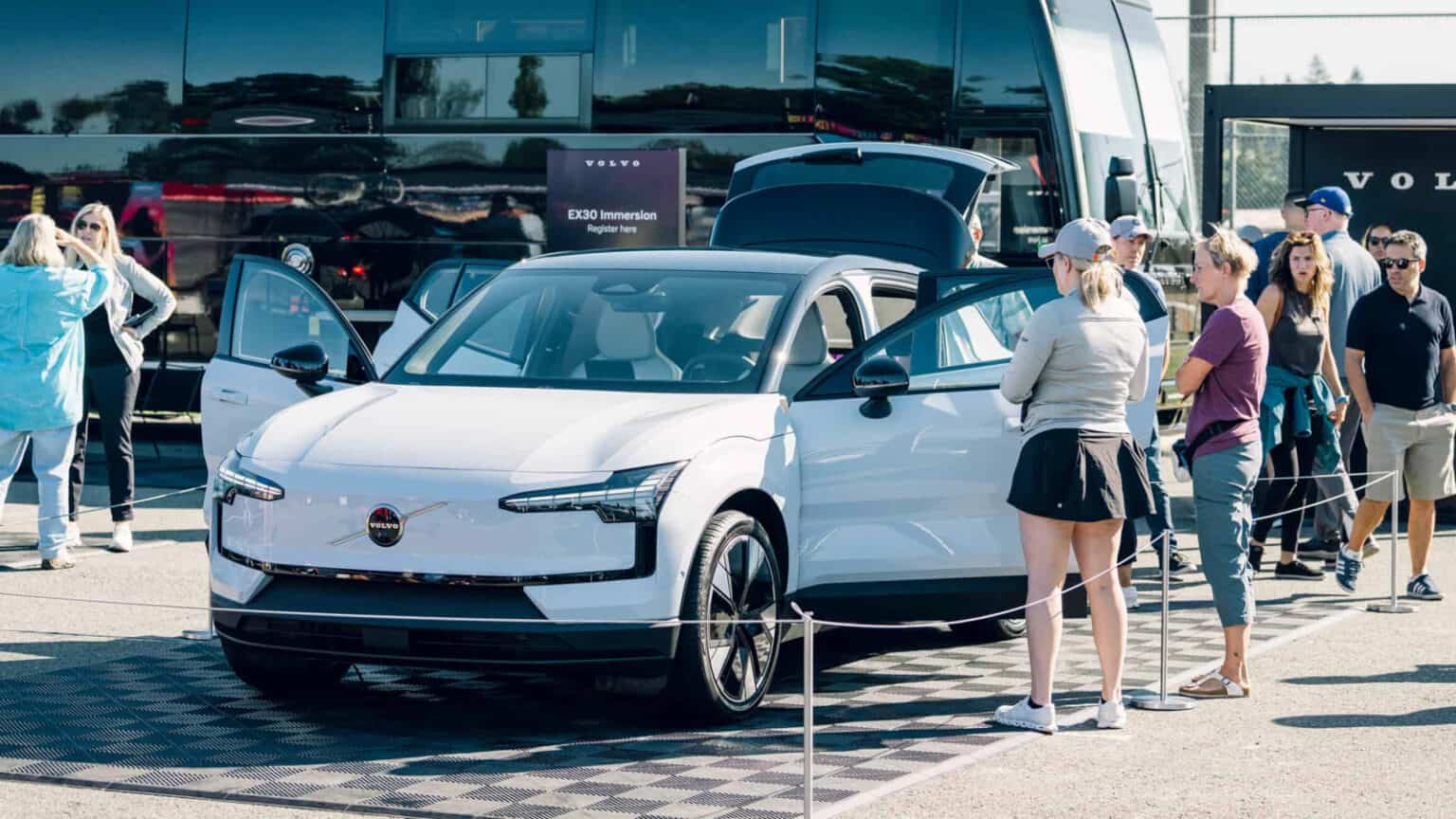 Volvo Achieves Record-breaking Year in 2023 with Strong EV Sales Growth