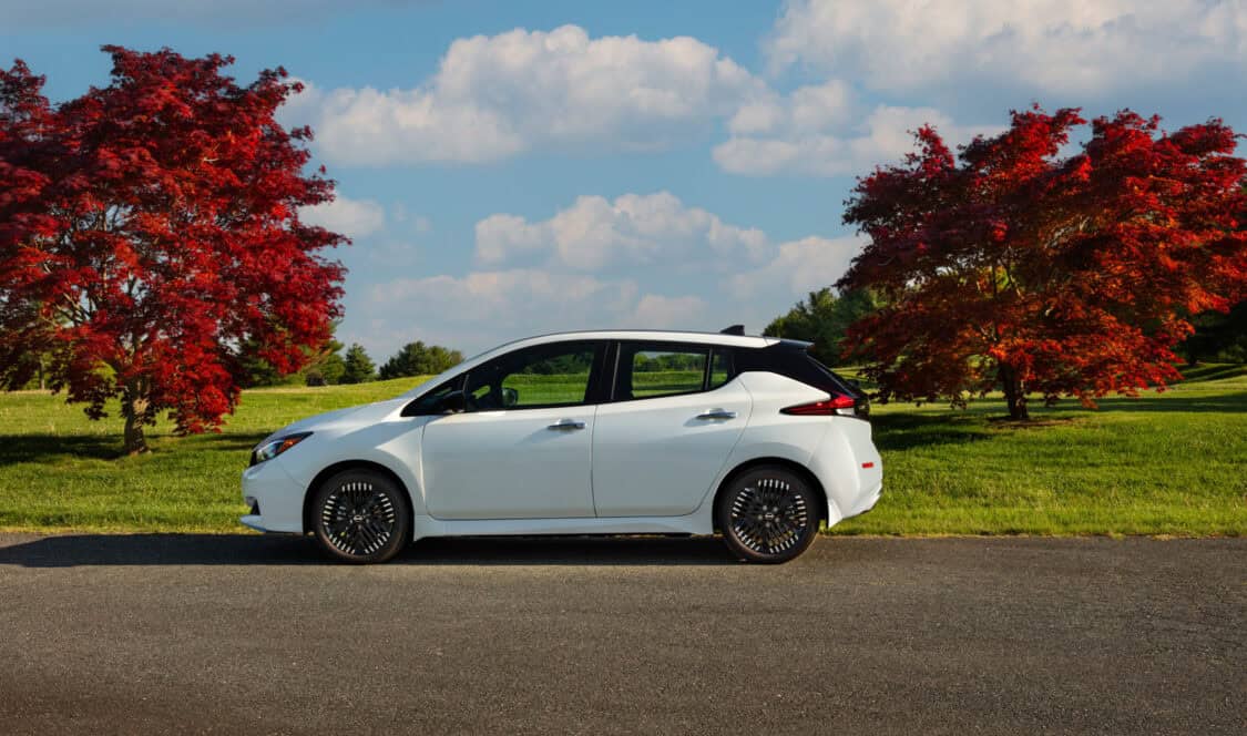 2025 Nissan Leaf exterior side profile