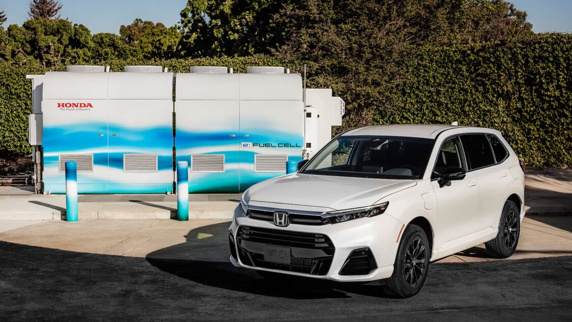 Honda CR-V parked in front of Hydrogen Fuel Cell charger