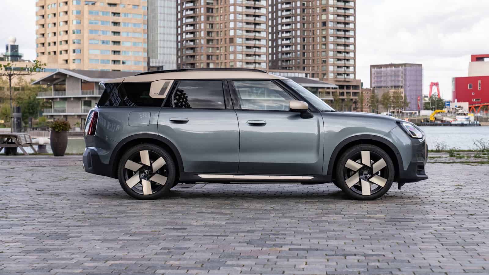 Drive the 2025 MINI Cooper Countryman SE ALL4 Electric SUV with 1.99% ...