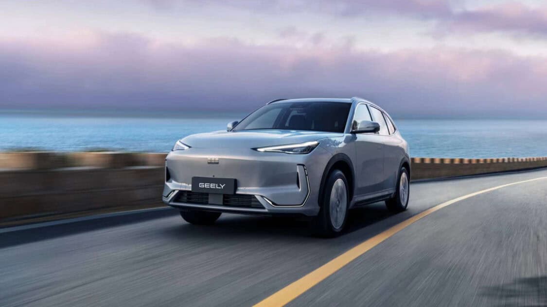 Geely EX5 electric SUV highway driving