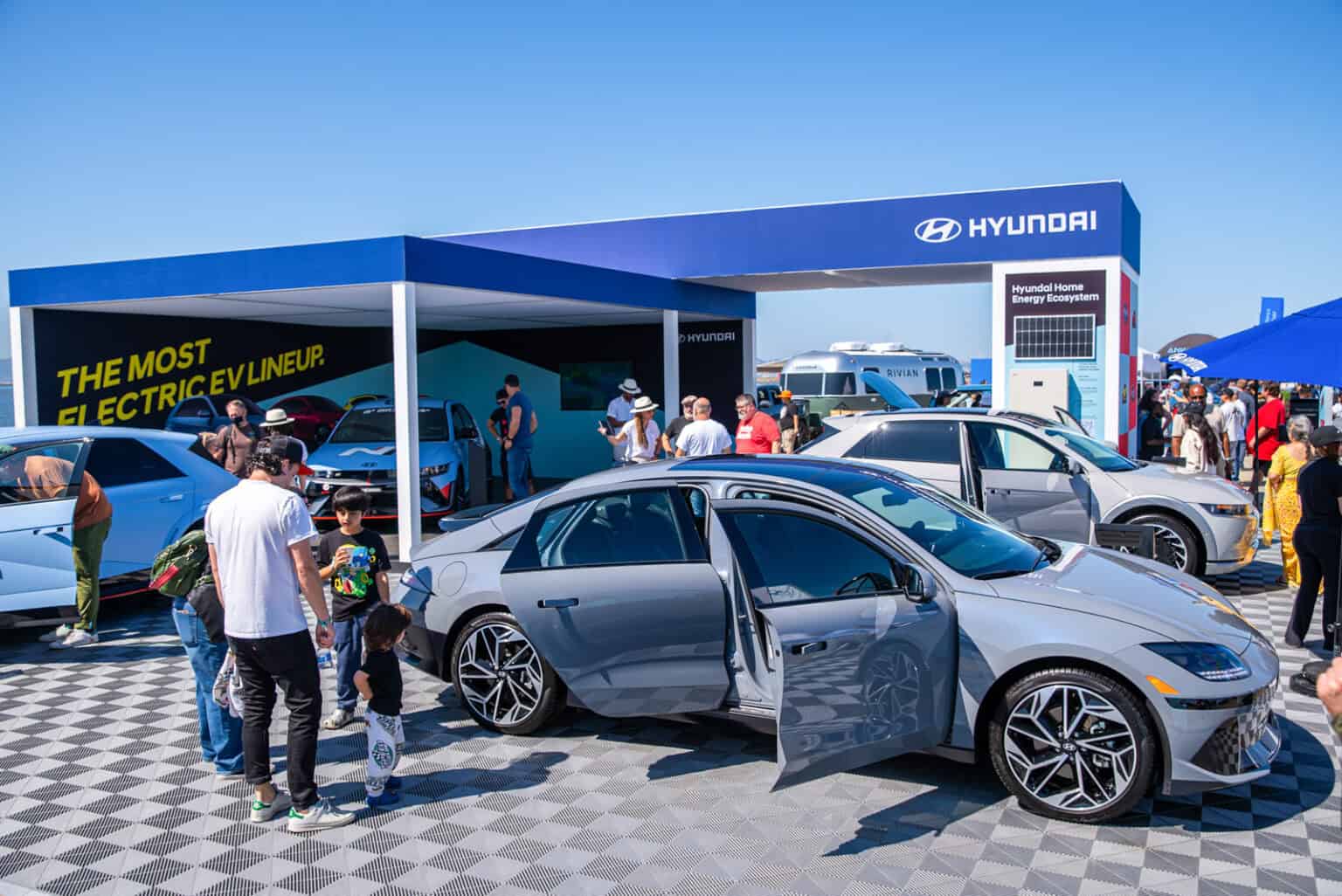 The Top EV Lease Deals Available in January 2025