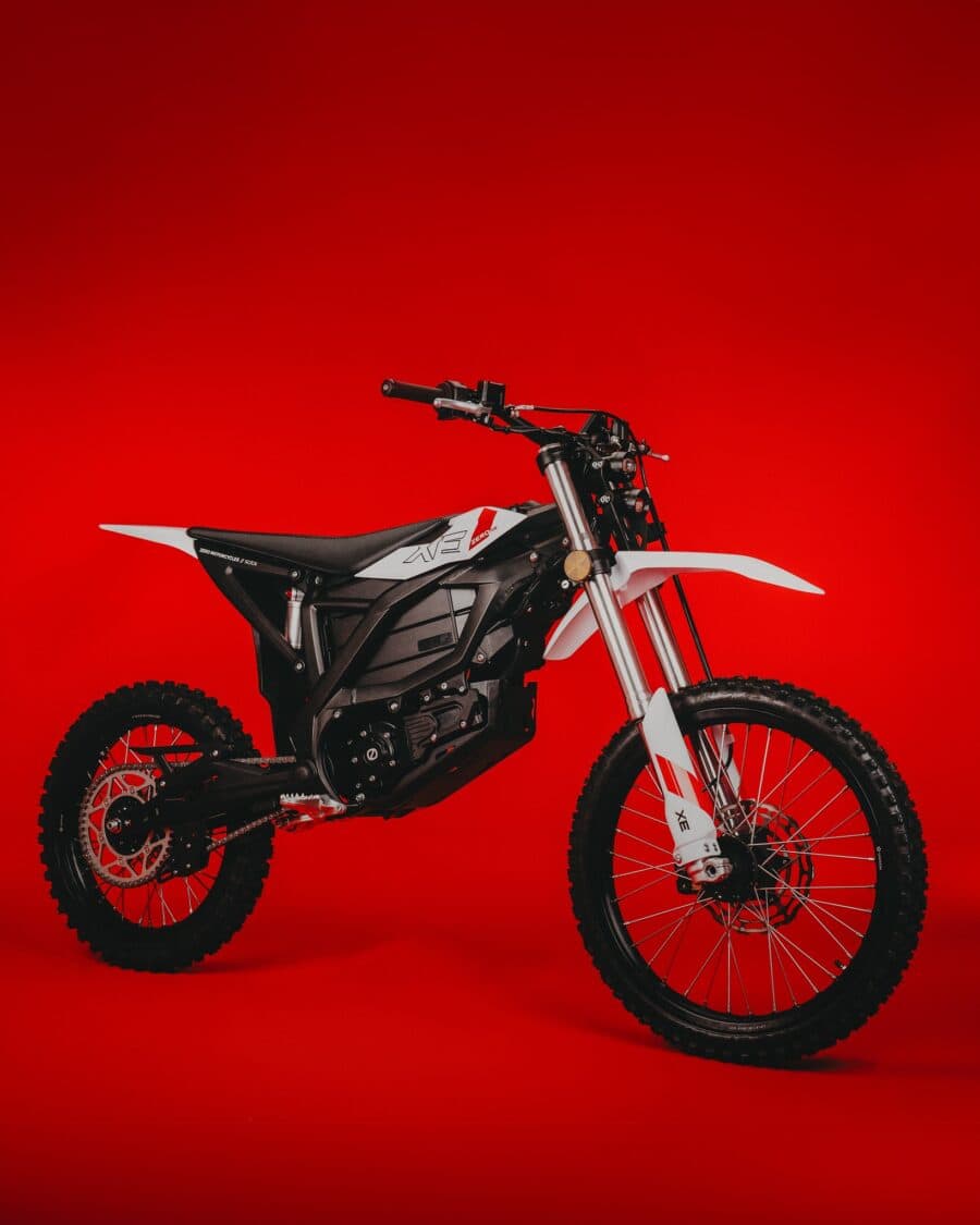 Zero XE electric motorcycle - powered by a 74V 58Ah lithium-ion power pack