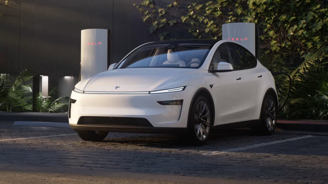 Tesla Model Y Juniper in China, refresh redesign, front bumper camera