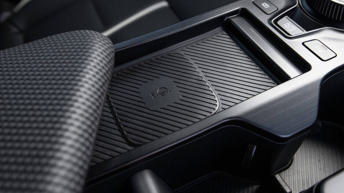 2025 Kia EV6 wireless charging pad