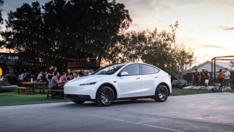 2026 Tesla Model Y Standard 8