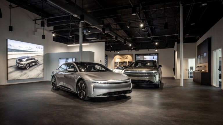 The Lucid San Diego Studio and Service Center is located at 4141 Ruffin Road in San Diego, just a few minutes from Highway 15, officially opened on November 8.